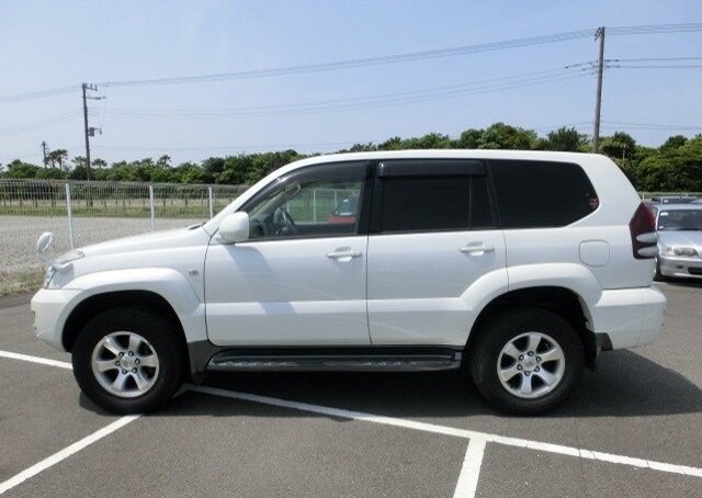 Toyota-Land-Cruiser-Prado